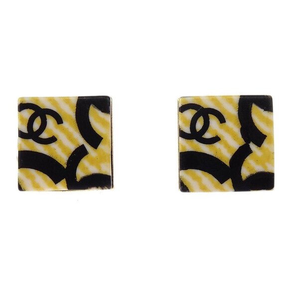 Chanel Square Piercing Earrings Gold 02P - Picture 1 of 4